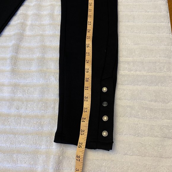 Pull-on stretchy pants with side ankle snap detail - NWT - Picture 15 of 16
